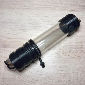 Насос с резервуаром